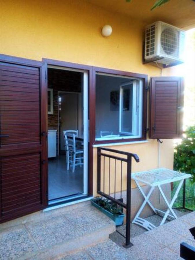 App Anita Apartment Premantura Luaran gambar