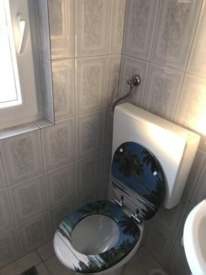 App Anita Apartment Premantura Luaran gambar