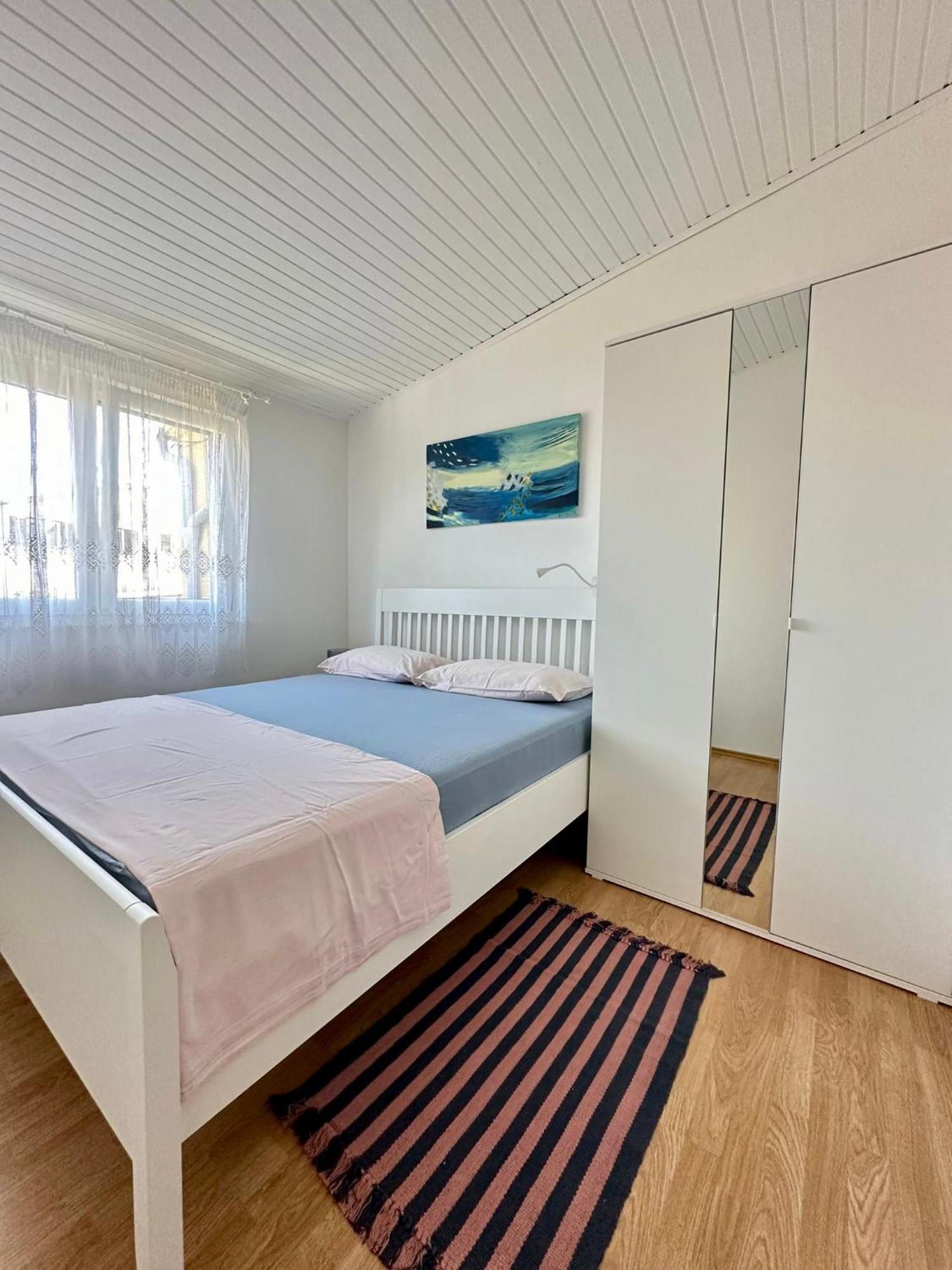 App Anita Apartment Premantura Luaran gambar